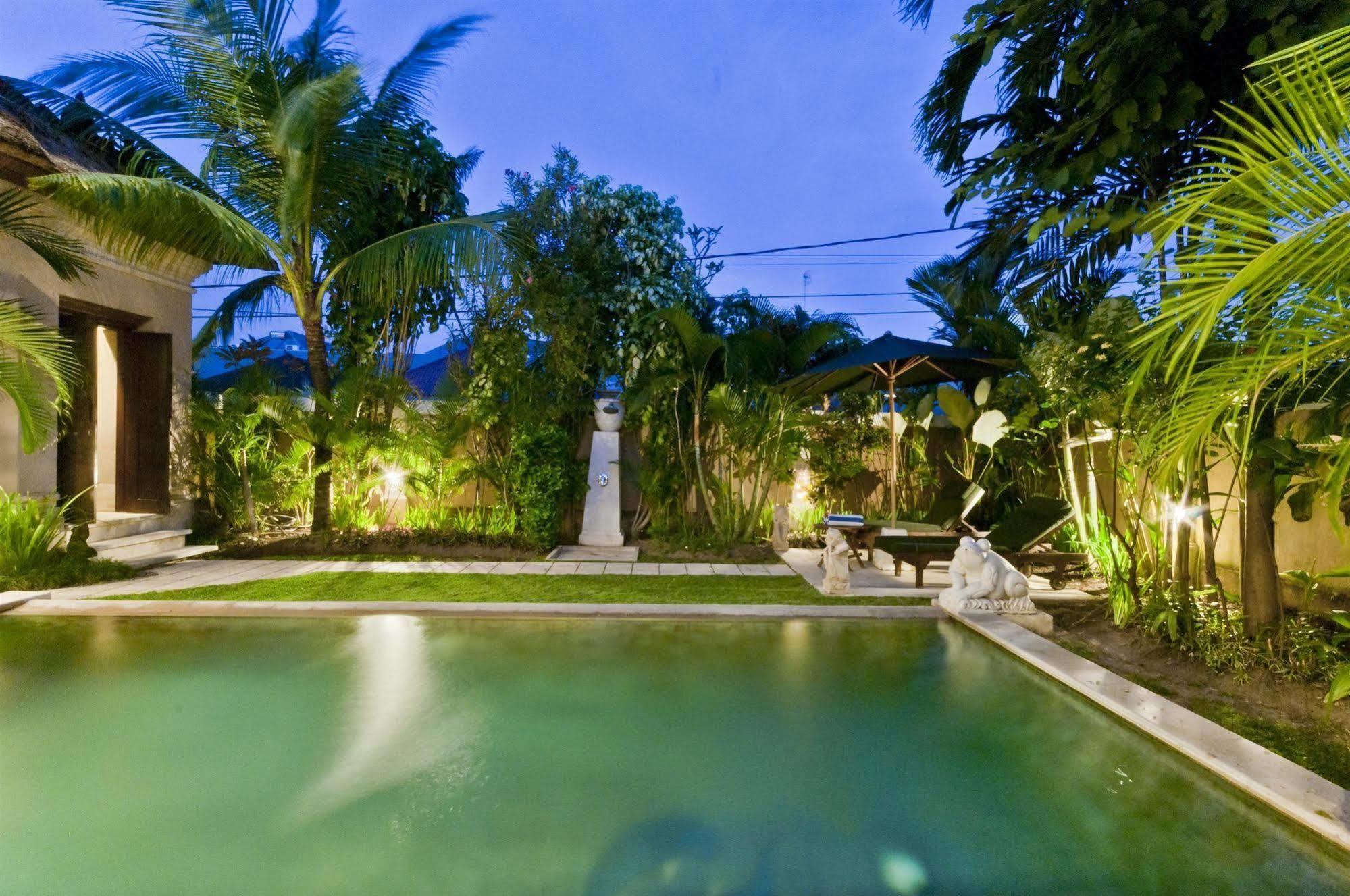 Villa Krisna Seminyak Esterno foto