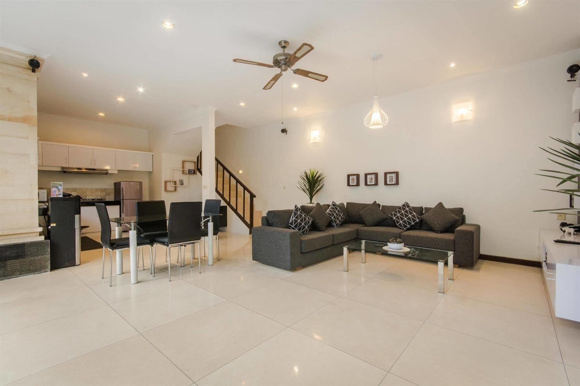 Villa Krisna Seminyak Esterno foto