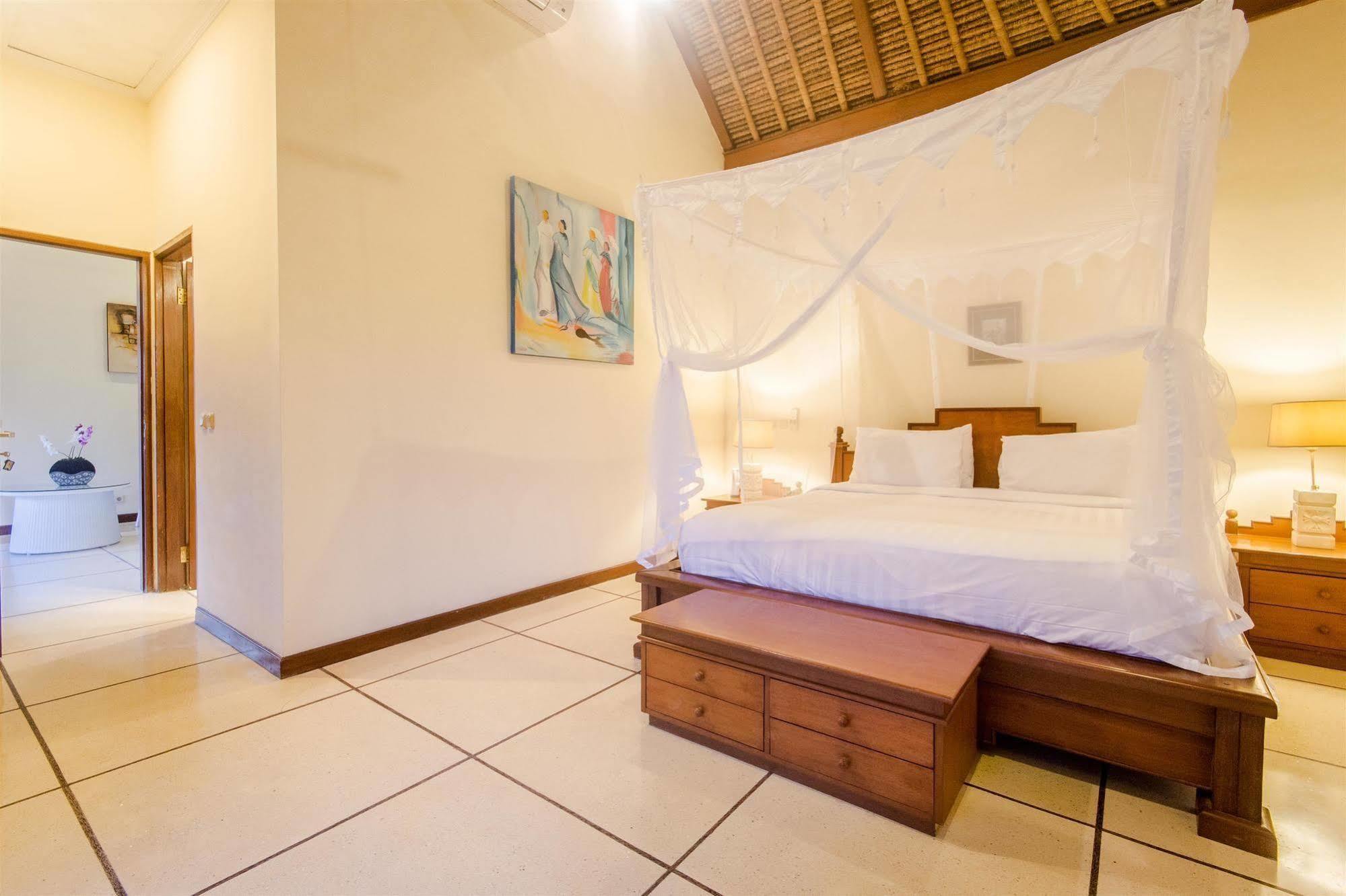Villa Krisna Seminyak Esterno foto